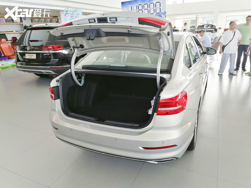 闲来无事看看全新一代朗逸这个车