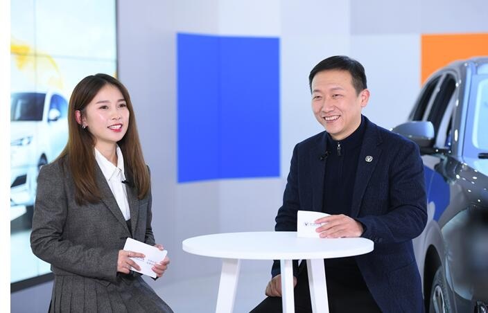 新知达人, 凭实力宠粉 长安汽车UNI到底多任性？