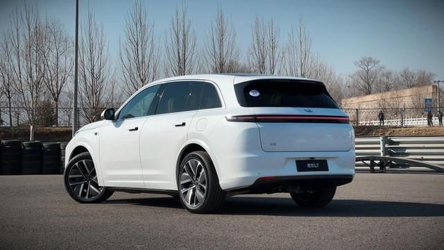 理想L7：家庭五座旗舰SUV，空间大、长续航，家用值得推荐