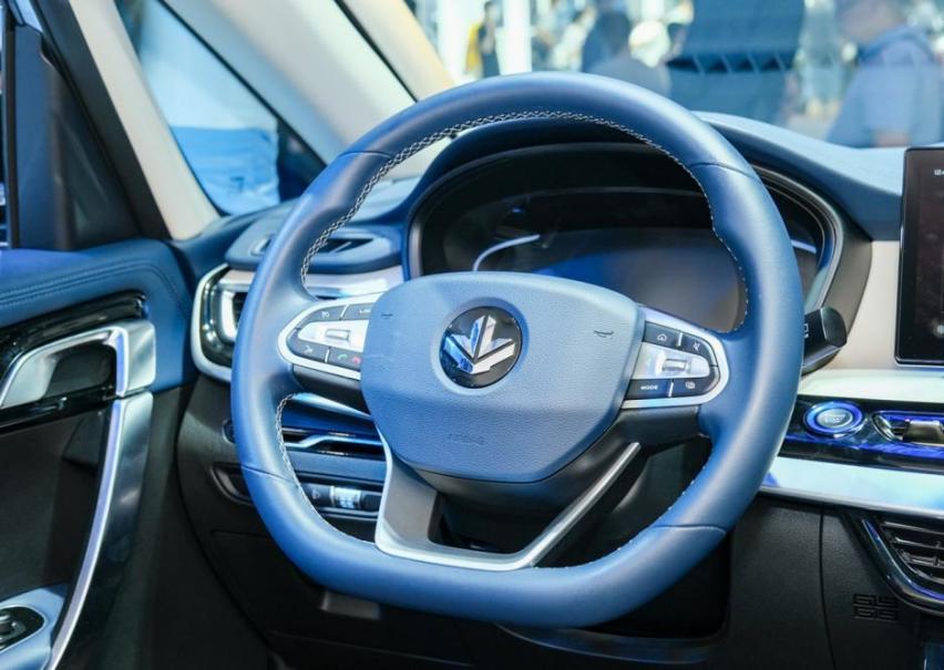 力帆要靠它重获新生？睿蓝枫叶新能源SUV，跟蔚来一样能换电