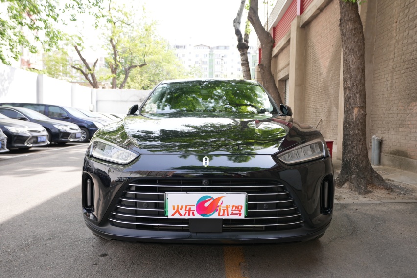 问界M5 华为赋能智能安全黑科技