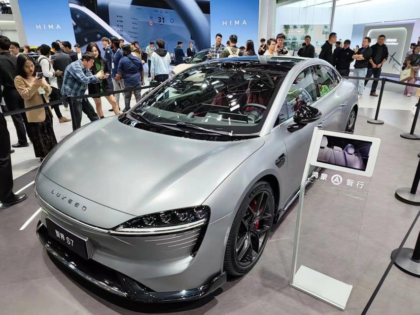 智界S7要做“水桶车”，能够以极高“含华量”破内卷市场