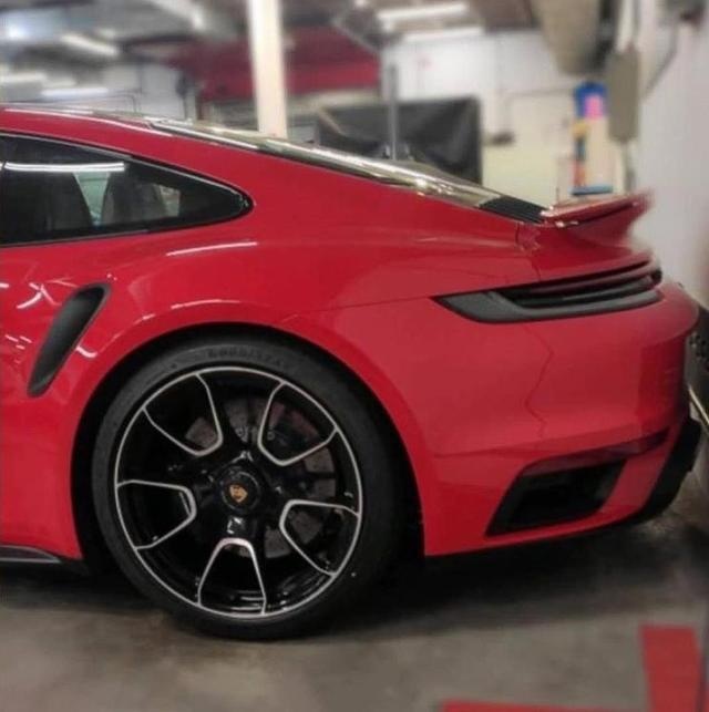 【80君快讯】全新保时捷911 Turbo S无伪谍照