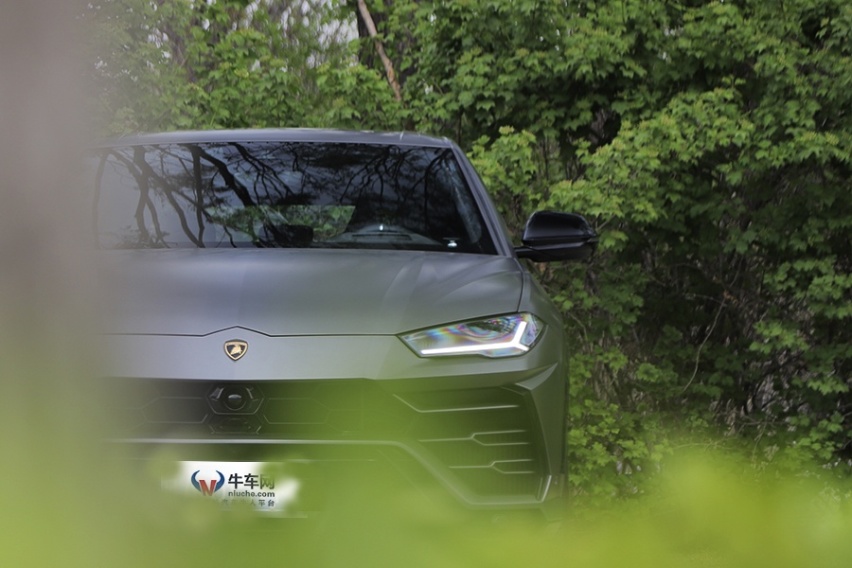 是不是地表最快的SUV？牛车网试驾兰博基尼 Urus！