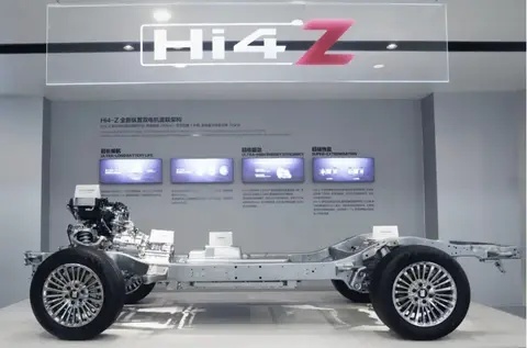 【E汽车】坦克500 Hi4-Z实车现身