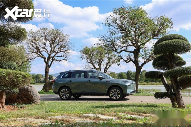 国产家用中大型新能源SUV推荐车型一览：红旗HS6 PHEV成首选？