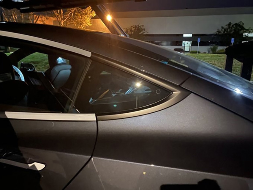 外观小改内饰有变化 特斯拉新款Model 3最新谍照