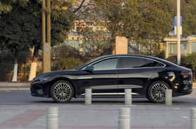 高校停车场真相：比亚迪成大学老师购车首选