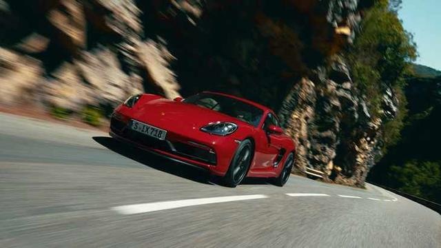 保时捷718 GTS 4.0 最大400马力/4.5秒破百