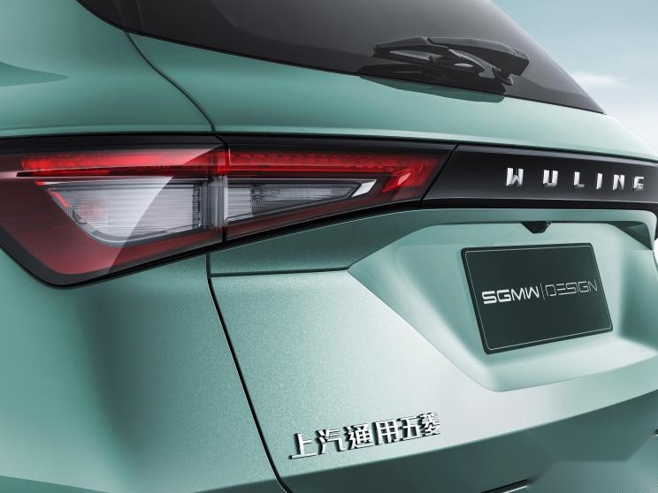 五菱首款银标SUV“星辰”细节曝光 将亮相上海车展