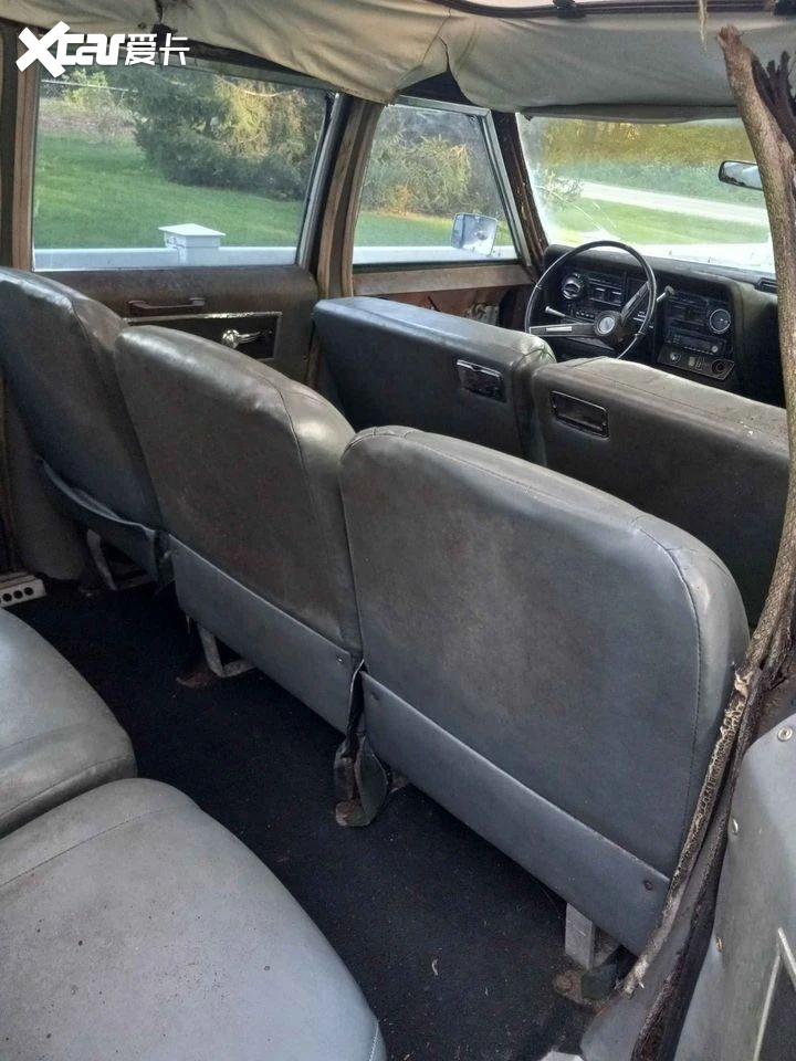 美国前驱鼻祖好似一只大蜈蚣六轮八门1968年奥兹莫比尔toronado-爱卡