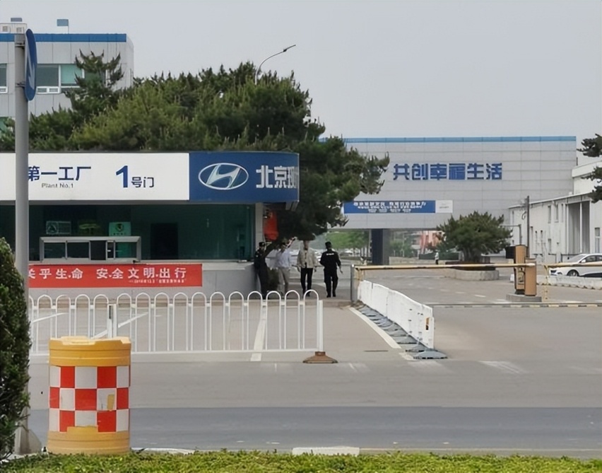 7万的伊兰特，12万的索纳塔，北京现代价格战很拼，你考虑吗