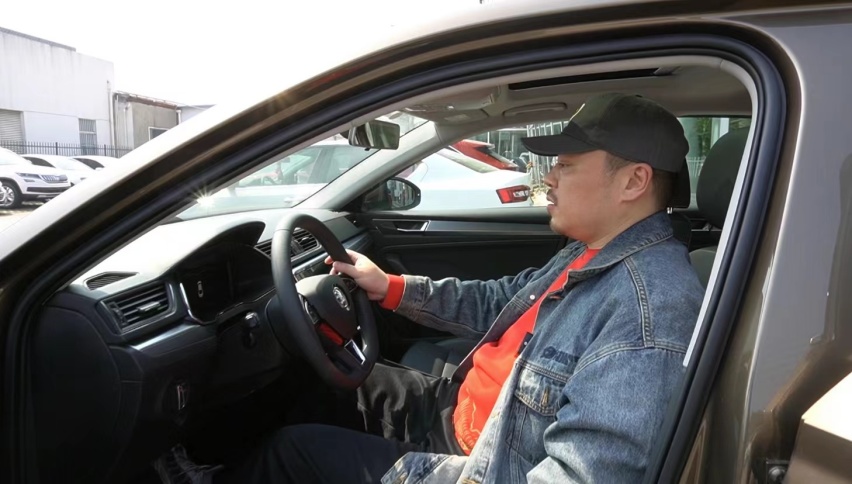 速派卖不好，是因为斯柯达的标吗？试驾以后我发现了四个原因