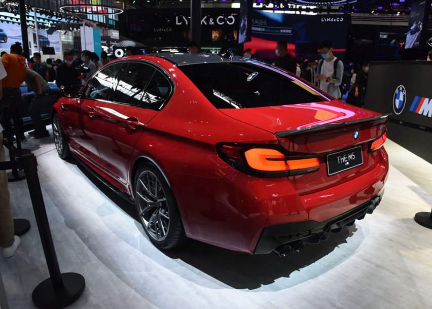 4.4T+8AT的宝马，售价143.89万，不好驾驭的M5