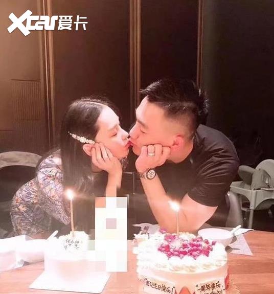张馨予晒聊天截图，看清对何捷的备注，是真爱了！