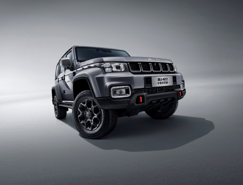 越野玩家的新宠 BJ40环塔冠军版上市 20.99万 看啥坦克300