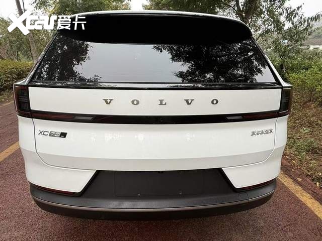 全新插电混动SUV车型——沃尔沃XC70长沙正式上市