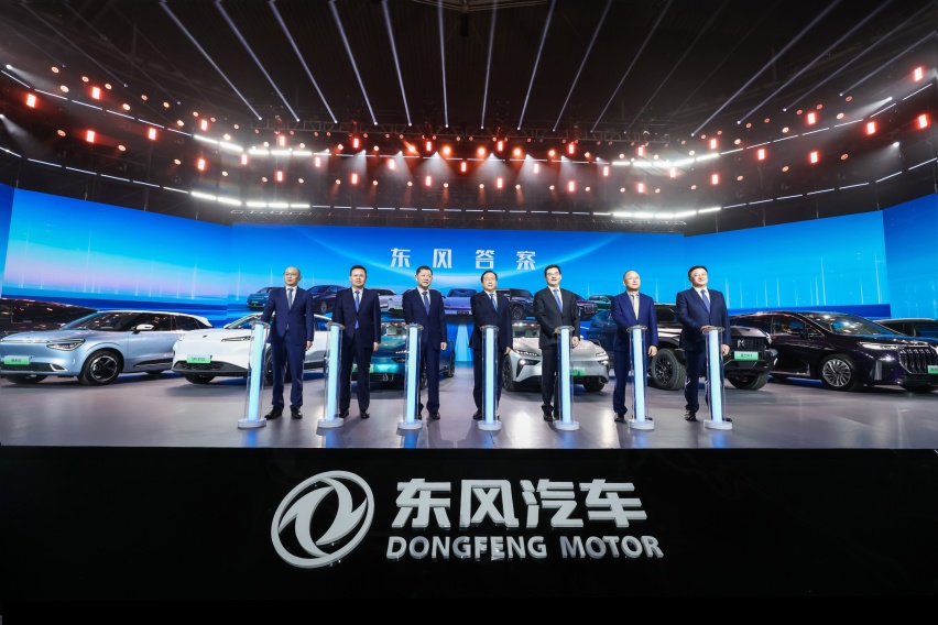 eπ007首发，东风硬核技术强势加持，全面进击主流轿车市场