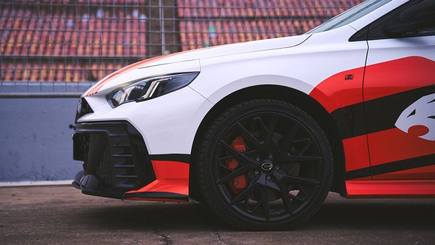 拳打领克脚踢GTI！13.80万买这影豹 BBA都能随便崩？