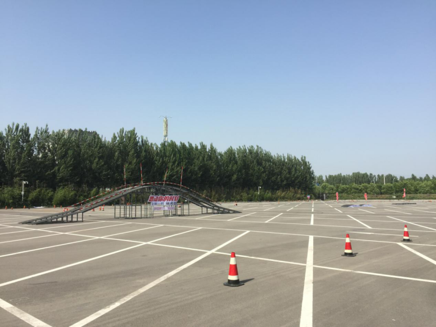 全新瑞虎8到底值的买吗？刘一实车评测说了大实话，也有道理