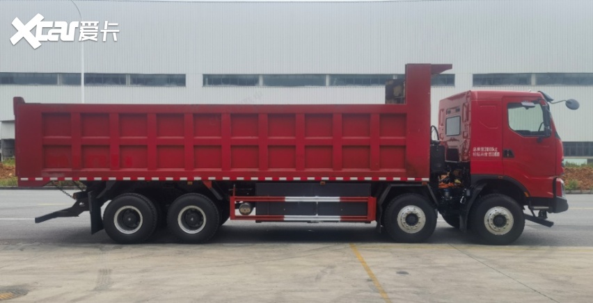 动力续航双优 工程运输绿色转型优选乘龙H7 8X4纯电自卸车
