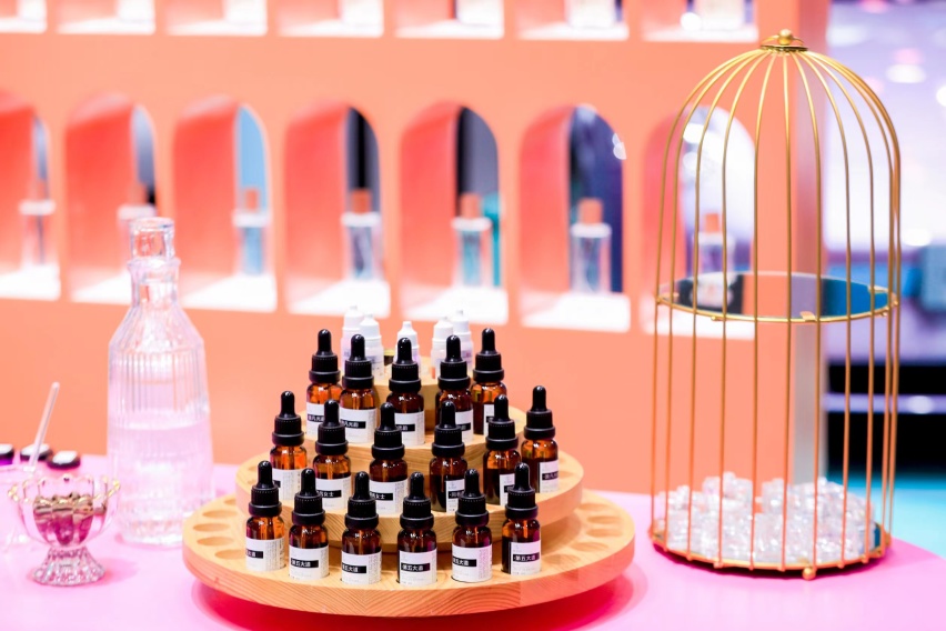 广州车展欧拉展台
