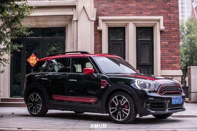 「菲常体验」从你的全世界走过 MINI COUNTRYMAN JCW