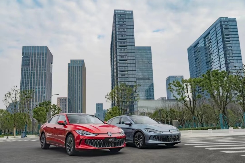 15万级轿跑谁才是“真卷王”？MG7实名PK凌渡L！