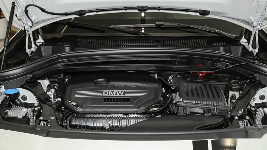 轿跑版XT4，动力猛空间大，凯迪拉克GT4比宝马X2更值？