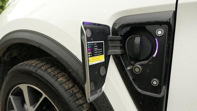 2019款领克01 PHEV遭剖解！吉利想说：它的技术现在真的很牛了？