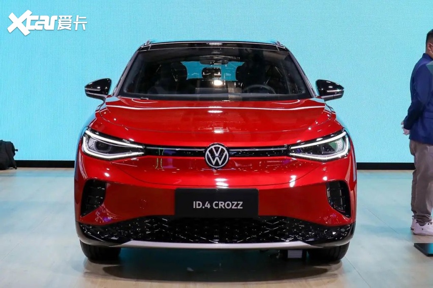 对比ID.4 CROZZ和MODEL 3，同样火爆！