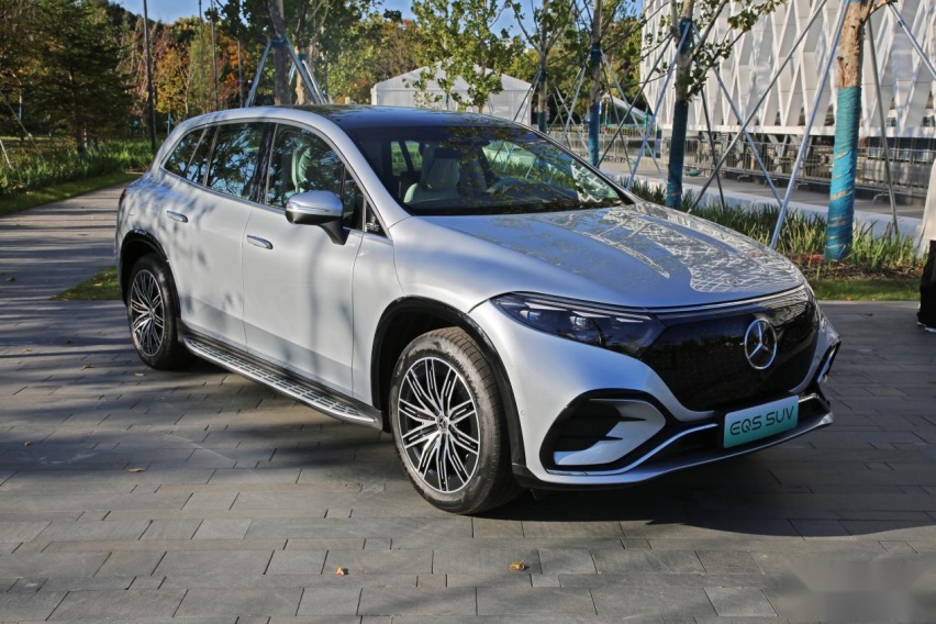 纯电动SUV天花板 静态体验奔驰EQS SUV