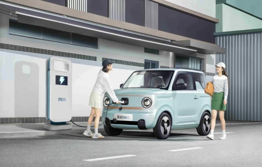 自主新能源新车迭出，欧洲2035年禁售燃油车，国内外都挺忙