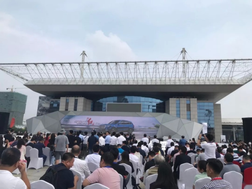 “新红旗”让我们回家团聚，一汽红旗HS7长春上市