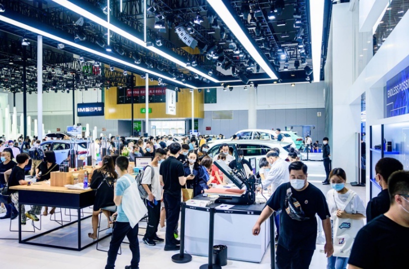 搭载VI技术，魏牌摩卡智慧出行，成都车展显神威