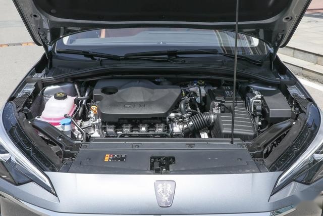 售价6.89万起，全新荣威i5正式上市！产品力如何？