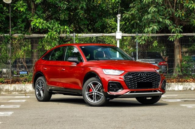 内饰无新意！新款奥迪Q5L Sportback上市，售价43.19万起
