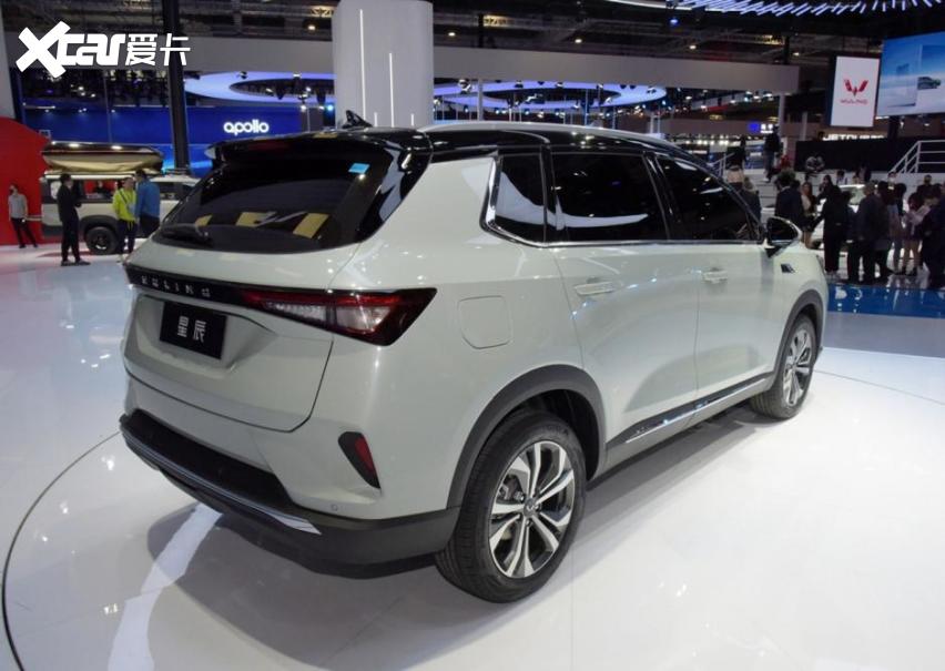 五菱首款银标SUV来袭，不仅颜值高，动力系统也很出色