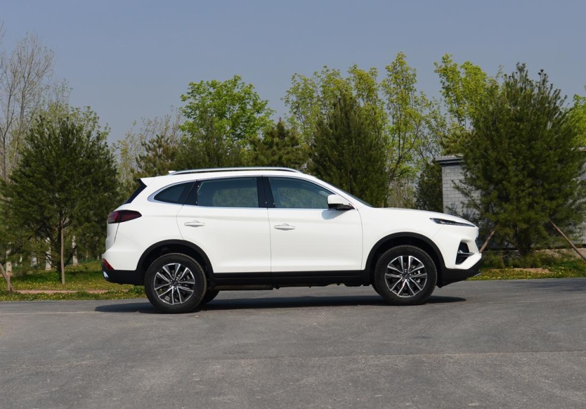 试江淮嘉悦X7：比瑞虎8还大的德味儿SUV，8万多到底值不值