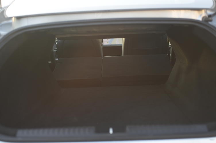 动力续航上能与特斯拉Model 3比肩的车型——小鹏P7