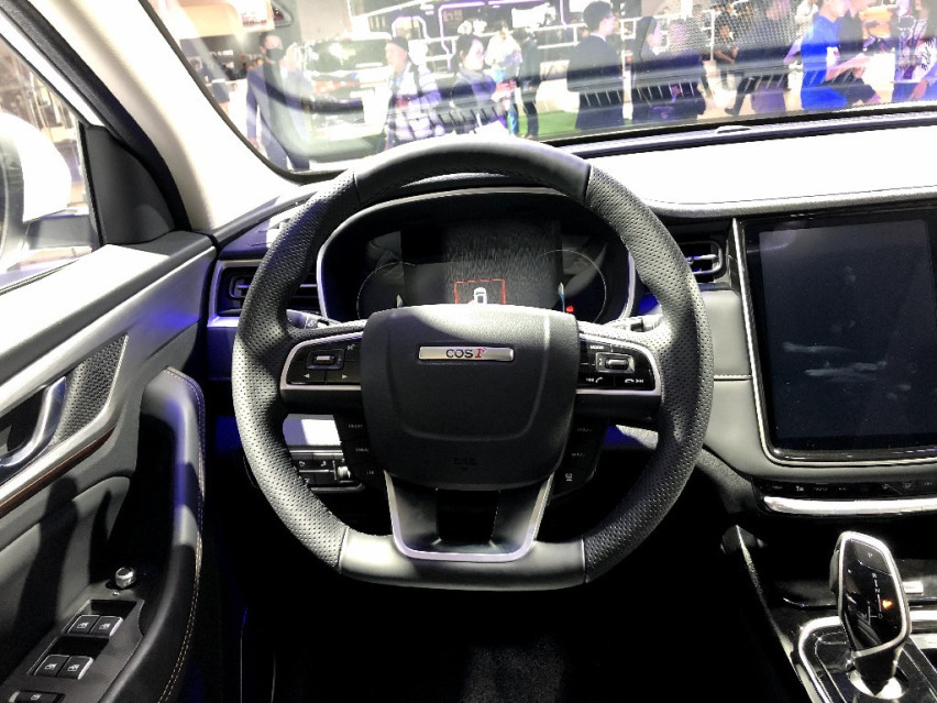 展台实拍 科赛GT主打运动化 2.0T＋爱信8AT 会是你的菜吗？
