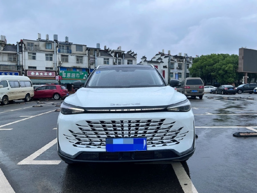 适合都市家庭生活的十万级SUV 试驾北京新X7