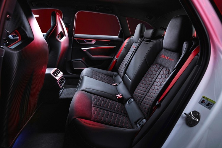 最后的“上车”机会！奥迪最强瓦罐车RS6 Avant GT限量66台