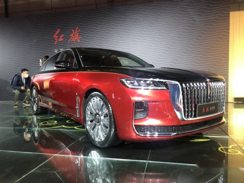 红黑故宫显肃穆，金绿敦煌更浪漫，红旗两款主题版发布