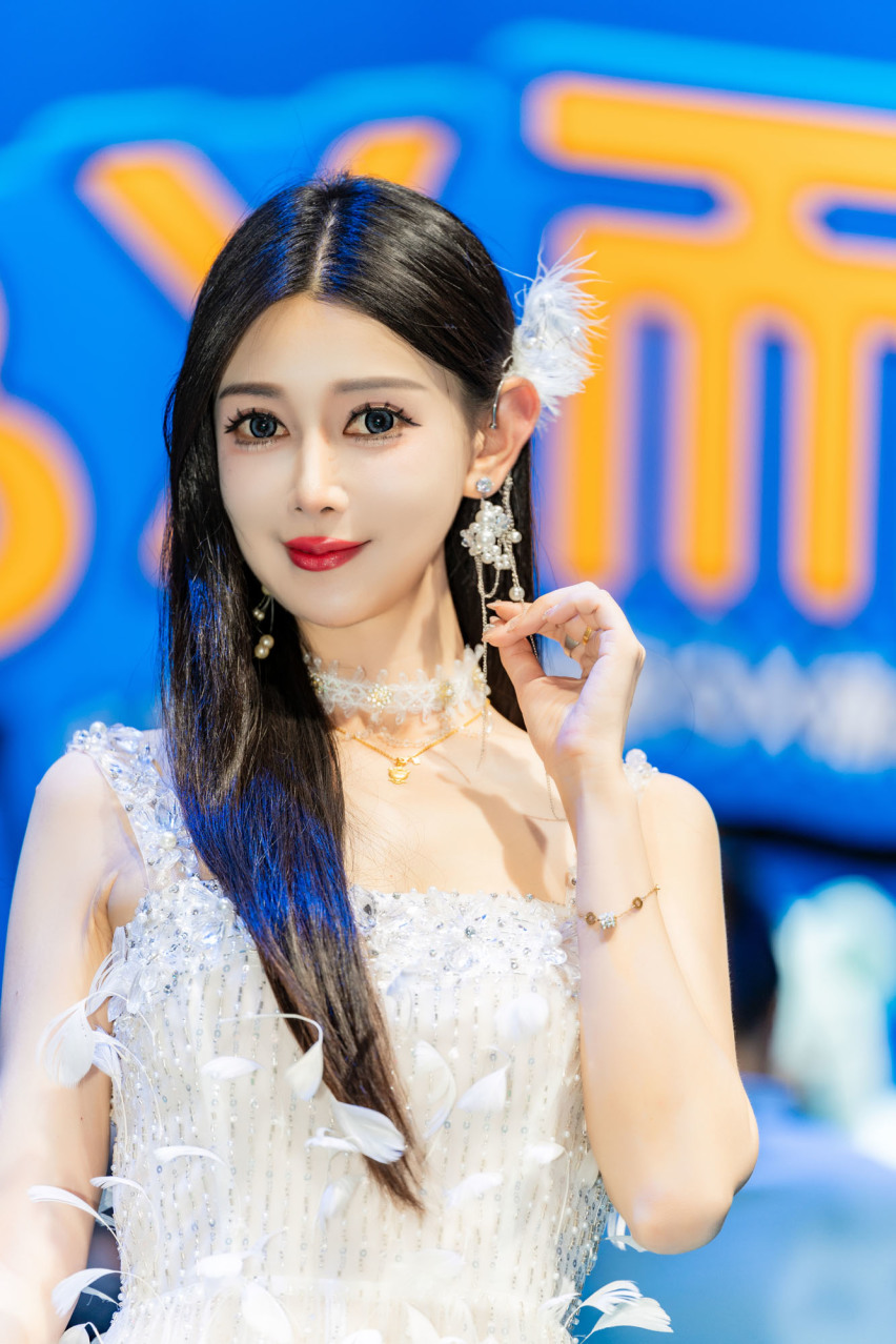 2024广州车展小姐姐大合集！是真男人就坚持到最后一张！