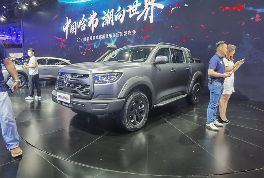 2021成都车展：换装分时四驱系统，长城炮珠峰版实拍