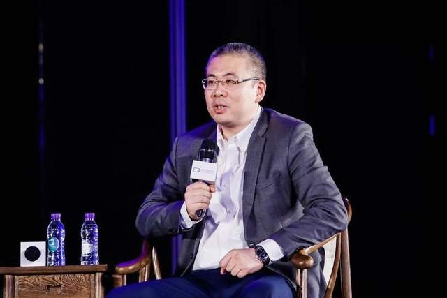 王秋凤代康伟一台戏，于立国从此被北汽极狐雪藏？