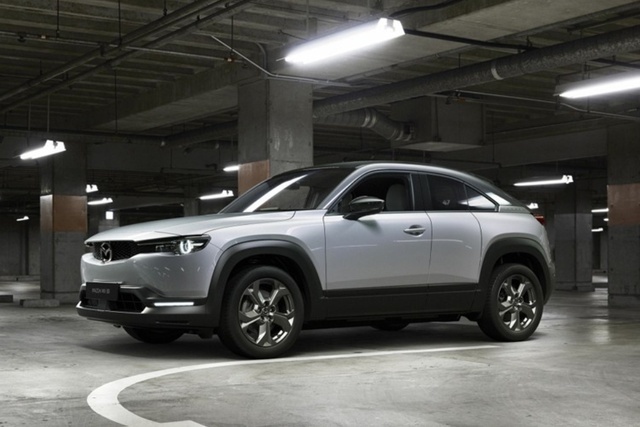 外观惊艳，长安马自达将推首款纯电动SUV，预计三季度上市