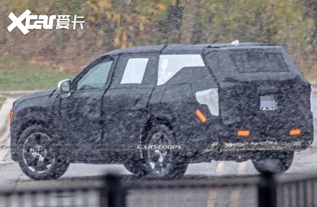 公路旅行车！或搭载皇冠2.4T混动，丰田“大汉兰达”明年2月首发