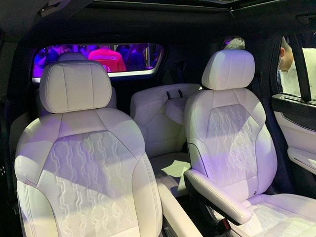 自主品牌中大型SUV 领克09亮相2021成都车展